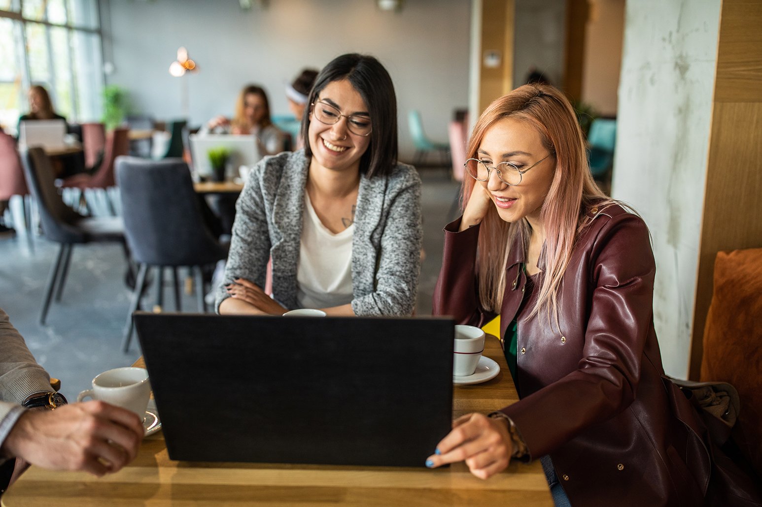 <span id="hs_cos_wrapper_name" class="hs_cos_wrapper hs_cos_wrapper_meta_field hs_cos_wrapper_type_text" style="" data-hs-cos-general-type="meta_field" data-hs-cos-type="text" >Direkt till tidrapporten med ny genväg i schemavyn</span>